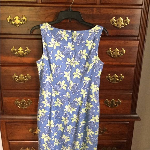 Vineyard Vines Dress - Picture 3 of 4